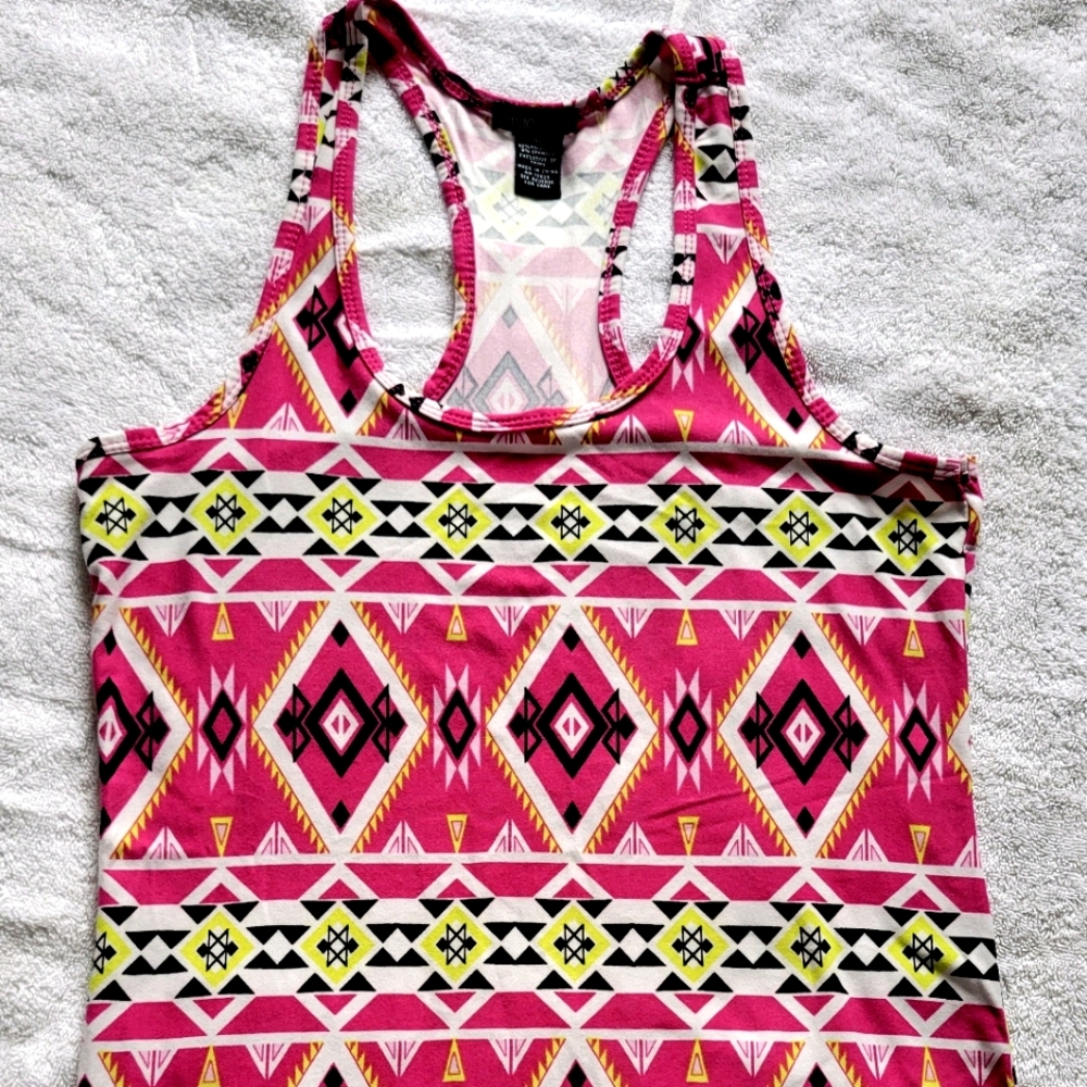 🌟 Rue 21 Aztec Print Racerback Tank Top
